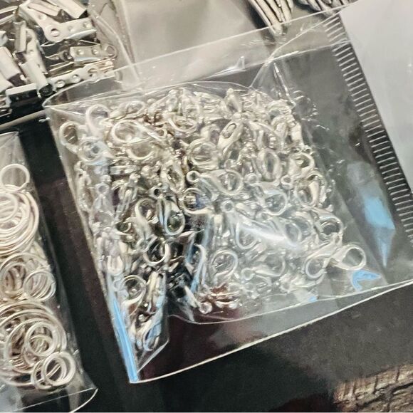 Over 10 Bundles of Assorted Jewelry Making Supplies - Picture 7 of 10